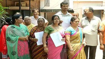 Real estate fraud: EOW office gheraoed