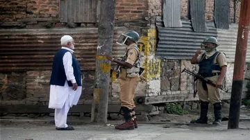 Restrictions in Srinagar to prevent Muharram procession