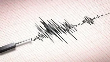 6.5 magnitude earthquake hits Indonesia