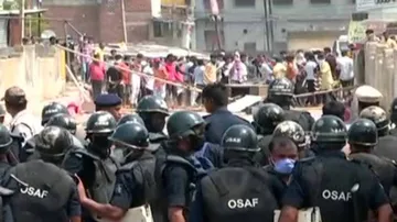 Rourkela: Mahatab Road Residents Clash With Police Demanding Decontainment Of COVID Zones