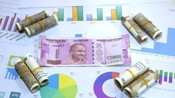 Rupee Rises 16 Paise To 73.77 Against US Dollar As RBI Maintains Status Quo On Interest Rate
