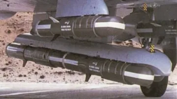 DRDO tests smart anti-airfield weapon at Chandipur ITR