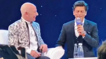 When Shah Rukh Khan Made Jeff Bezos Say 'Don' Dialogue (WATCH VIDEO)