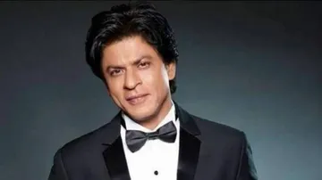 SRK thanks co-stars for making him, Aryan sound good