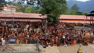 Kerala shutdown over Sabarimala near total