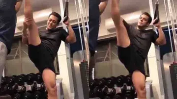 Salman Khan’s 90-degree leg stretch leaves fans awestruck (WATCH)