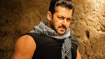 'Bhaijaan' Salman gets nostalgic while sketching