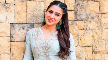 Sara Ali Khan’s Guilty Pleasures Surprise Fans (Watch)