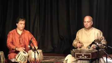 Satish Vyas performs at European Parliament for Diwali celebrations