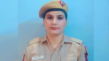 Seema Dhaka, A Woman Head Constable Gets Out-Of-Turn Promotion For Tracing 76 Missing Children
