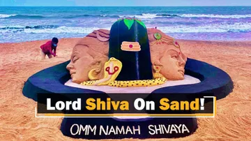 Sand Artist Sudarshan Patnaik Creates Shiva Sand Art in Puri On Mahashivaratri