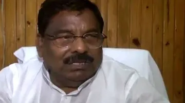 BJP demands suspension of JMM legislator for 'kissing' competition