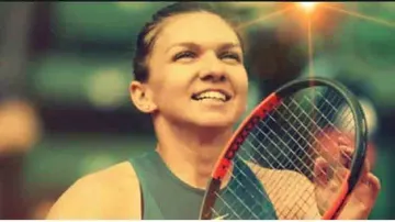 Halep remains on top of world tennis rankings