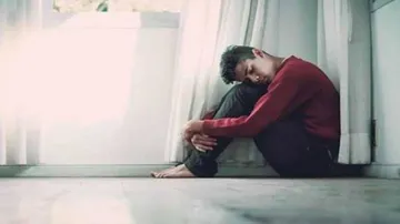 Prolonged Sitting Linked To Depression Risk In Adolescents