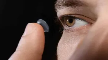 Smart contact lenses developed to diagnose, treat diabetes