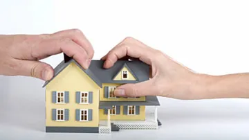 Divorced Austrian couple splits house into two