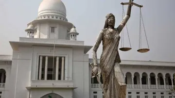 Statue of Lady Justice reinstalled in Dhaka