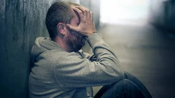 Physical Illness Ups Suicide Risk In Men, Not Women