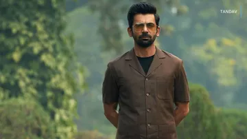 The Kapil Sharma Show's Sunil Grover Joins Pawri Ho Rahi Hai Trend in His Typical Style