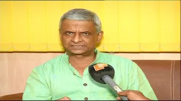 Tathagata takes a dig at Tomar for sending official letter in Hindi