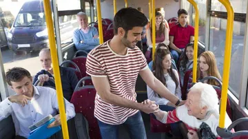 Helping strangers can boost confidence of teenagers: Study