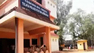 Locals gherao police station protesting arrest of youths