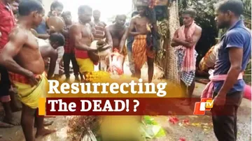 #BizarreSuperstition: Odisha Villagers Carry Out Rituals To Resurrect Dead Body