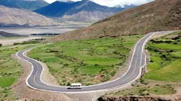 Once behind bamboo curtain, China showcases resurgent Tibet