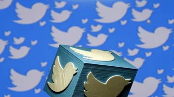 Twitter users shared more polarising news during 2016 US election