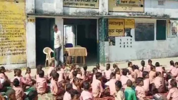 1 Lt Milk Mixed With Water Served To 81 Students In UP School Under MDM Scheme