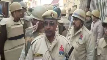 Anti-CAA Stir: Clashes Erupt In UP's Rampur; Several People, Policemen, Injured