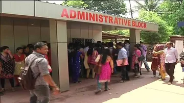 Culture varsity students lock main gate