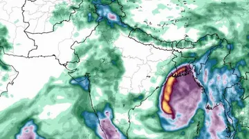 Cyclone Bulbul Impact: Here are Odisha places that will witness heavy rains & wind!