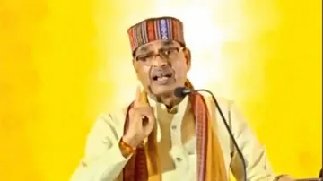 'Mama' Shivraj plays 'Dutch Uncle' to Naveen in Odisha!