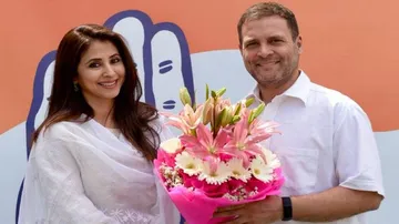 Actress Urmila Matondkar joins Congress