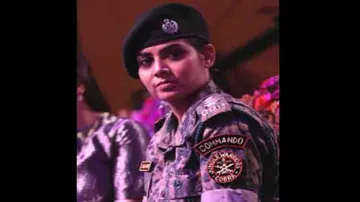 Woman CoBRA commando from Bastar sets example
