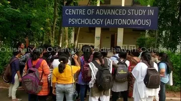 Utkal varsity professor stripped off all duties over students’ complaints