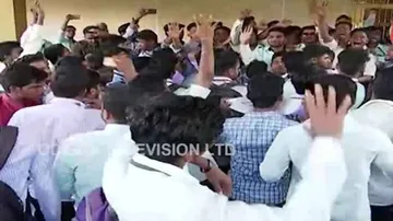 Utkal University Students Demonstrate Demanding Postponement of Semester