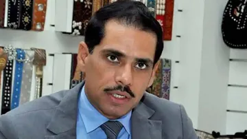 Robert Vadra at ED for 2nd day of questioning