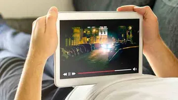 An Indian viewer spending 70 mins daily on video streaming