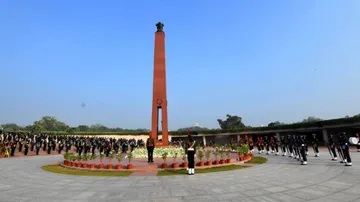 50th Anniversary Of 1971 India-Pak War: Prez Kovind, PM Modi And Others Pay Tribute To Martyrs
