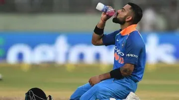 This Is How Virat Kohli Stays Hydrated During Matches