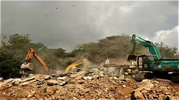 Eviction drive by CEMC on encroached land near AG Square