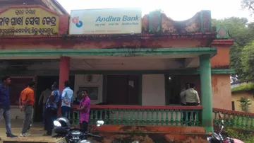 Miscreants loot Rs 11 Lakh from bank in Odisha