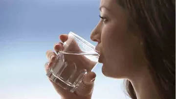 Drinking more water can reduce bladder infections in women