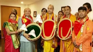 Gujarat devotee donates golden ‘chitas’ worth Rs 75 lakhs to Lord Jagannath in Puri 