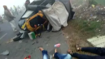 1 killed, 6 injured as mini truck hits auto rickshaw