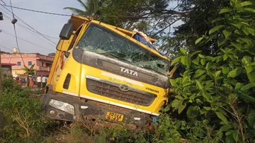 Odisha: 6 Persons Including 2 Women Killed After Being Hit By A Dumper In Nayagarh