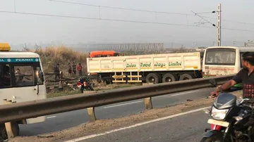 Truck rams into railway track; train services on Sambalpur-Hirakud route affected