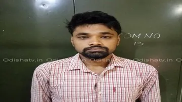 Conman held for duping patient’s attendant by offering financial aid through CM relief fund